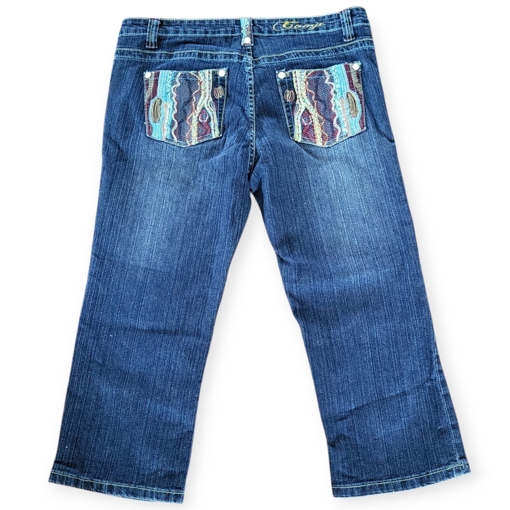 Vintage COOGI Cropped Mid-Rise Denim Jeans with Embroidered Pockets - Picture 3 of 9